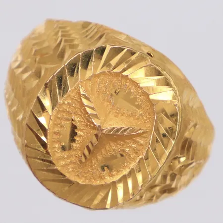 Ring, stl 21¼, bredd 19,9mm, ihålig, OBS! Ej märkesdesign! 21K Vikt: 7,3 g