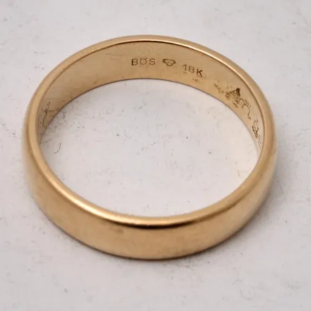 Defekt guld, 18K, vikt 6,25g.