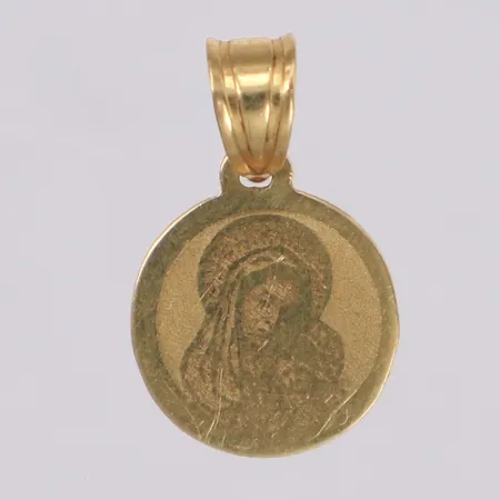 Hänge med religiöst motiv, längd 16,0mm, bredd 9,8mm, 18K Vikt: 0,5 g