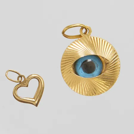 Diverse guld, defekt, glas, 18K, bruttovikt 2,4g Vikt: 2,4 g