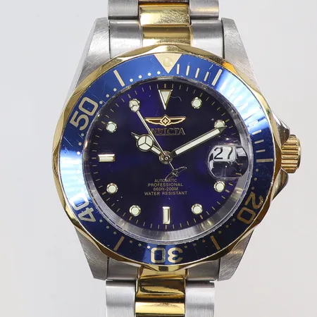 Herrur Invicta 600ft-200m Ø40mm ref nr. 8928, automat, datum, stållänk, med repor och slitage