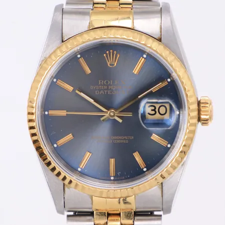 Herrur Rolex Oyster Perpetual Datejust, 36mm, stål/guld, automat, ref: 16233, srn: W336794, ca. 1995, Cal 3135, verknr: 7134635, jubiléelänk stål/guld ca 20cm, slapp länk, smärre repor på boett, servicekvitto Nymans ur 2018-12-13, inga tillbehör. 