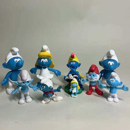 9 st Smurfar små figurer, färgbortfall 