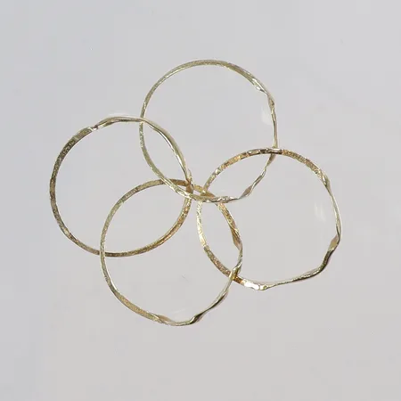 Ring, fyrdelad stl 16 14K Vikt: 2,6 g