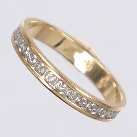 Ring helallians stl 16, bredd 2mm gravyr 18K Vikt: 2,4 g