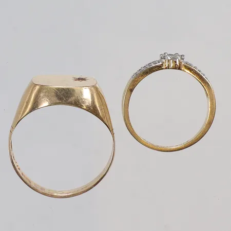 2st Ringar, delvis med diamanter 20x0,01 samt ca 7x0,02, gravyr, 18K Vikt: 10 g