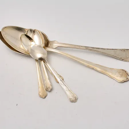 Diverse defekt silver, 830/1000, vikt 167,36g.