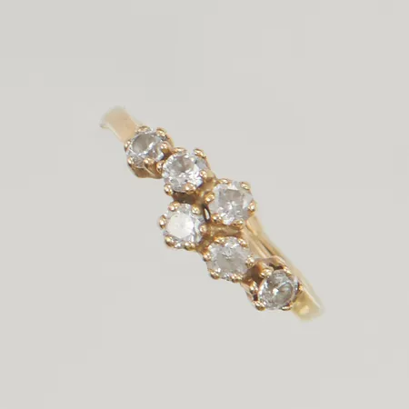 Ring med stenar, skadad skena, stl18, 18K 1,0g Vikt: 1 g