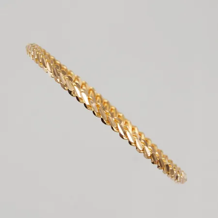 Armring med mönsterdekor Ø65,3mm, inre omkrets 20cm, bredd 4,2mm, ostämplad, 21K, Vikt: 17,7 g