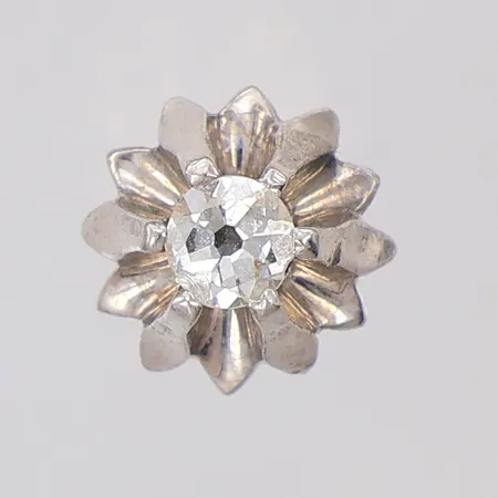 Udda örhänge diamant ca 0,23ct enkel slipning, nagg, silver 830/1000 Vikt: 2 g