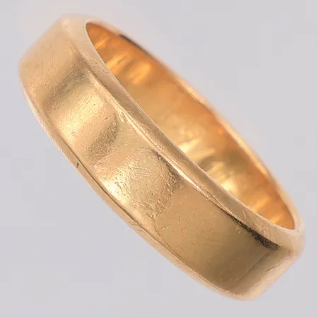Ring slät stl:19, gravyr, 18K Vikt: 9,1 g