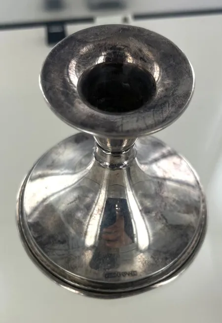 Ljustake höjd 16 cm, lite ojämn vid stämplar,Tesi 60-tal silver 830/1000 bv 158,9gr Vikt: 158,9 g