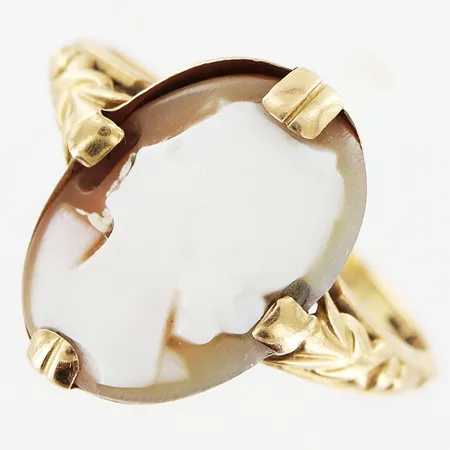 Ring kamé stl:16½, slitage, 18K Vikt: 2,4 g
