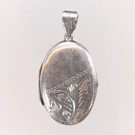 Hänge medaljong, 47x25mm inklusive öglan, 925/1000 silver Vikt: 7,9 g