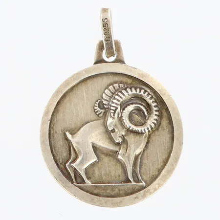 Hänge stjärntecken stenbock, längd 22mm, bredd 15mm, silver 925/1000 Vikt: 2,3 g
