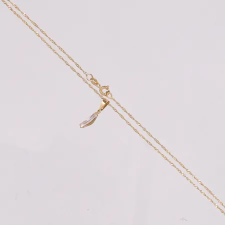Kedja Singapore längd 42cm bredd 1mm med hänge vit sten längd 2cm 18K Vikt: 1,8 g