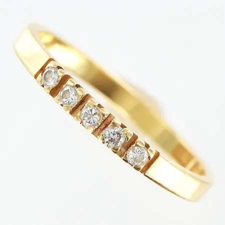 Ring 5st diamanter 0,10ctv stl:17½, bredd 2mm, 18K Vikt: 1,8 g