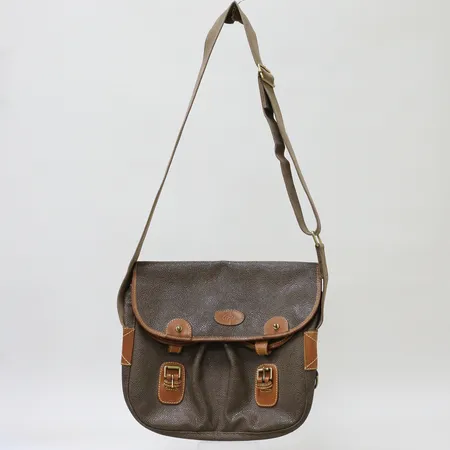 Väska Mulberry modell Truth Scotch Grain, låsremmar saknas, axelrem i canvas 136cm reglerbar, detaljer och beslag i gulmetall, ca 30x28x9cm, bruksskick med fläckar invändigt, inga tillbehör.