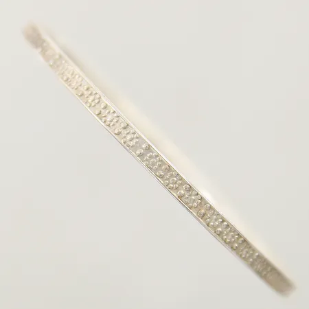 Armring med dekor Ø61mm bredd 3,5mm silver 835/1000 Vikt: 6,8 g