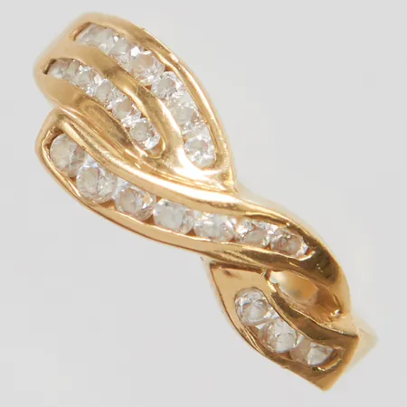 Collier längd: 44,9cm, bredd: 6,5mm, något skev, 18K  Vikt: 6,2 g