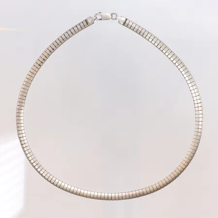 Halscollier, längd 42cm, bredd 6mm, GFAB, 925/1000 silver Vikt: 26,6 g