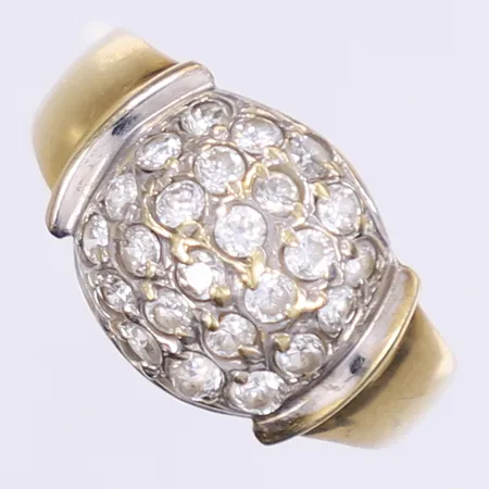 Ring vita stenar stl:18 bredd 3-10mm 14K Vikt: 3 g