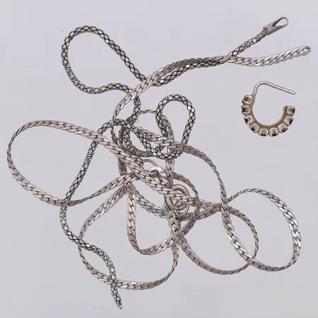 Diverse defekt silver 830-925/1000 Vikt: 4,7 g