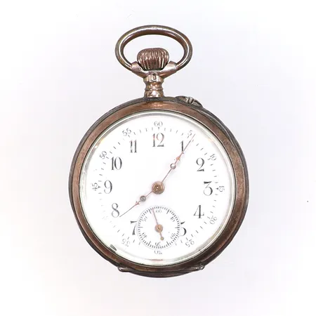 Fickur Remontoir 10 Rubis, Ø37mm, boettnr:2001, silver i ytterboett, innerboett i metall, 800/1000 silver Vikt: 37,1 g