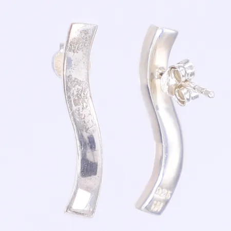 Ett par örhängen höjd 21mm stämplar HJ/JH silver 925/1000 Vikt: 4 g