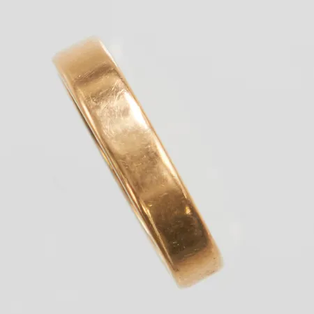 Ring slät stl:17, bredd 4mm, personlig gravyr, 18K Vikt: 4,5 g