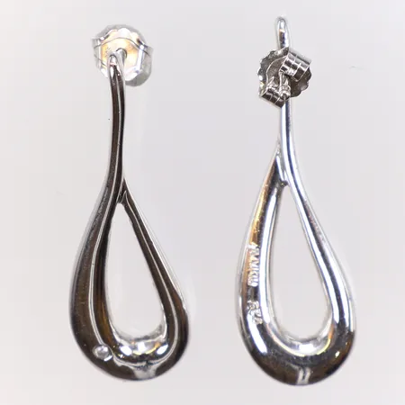 Ett par örhängen, 32x10mm, 925/1000 silver Vikt: 5,5 g