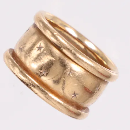 Ring stl:17½ 18K Vikt: 8,7 g