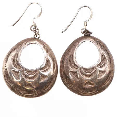 Ett par örhängen 50mm, krokar, 925/1000 silver Vikt: 6,4 g