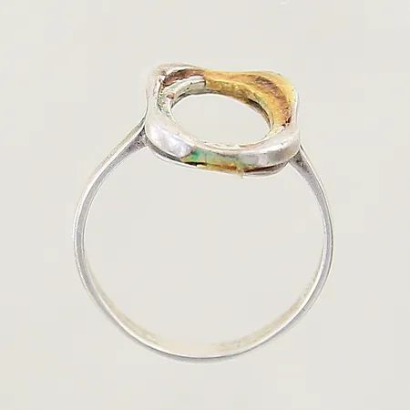 Ring defekt silver 835/1000 Vikt: 2,3 g