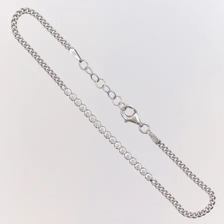 Armband med vita stenar, längd 19cm, bredd 2,5mm, GHA, 925/1000 silver Vikt: 2,5 g