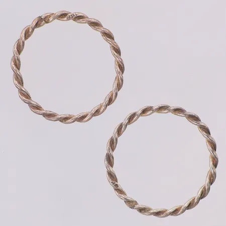 2 Ringar tvinnade stl:16½, silver 830/1000 Vikt: 1,9 g