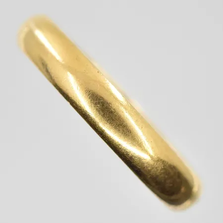 Ring stl:20 bredd 4mm, gravyr, 18K. Vikt: 4,7 g