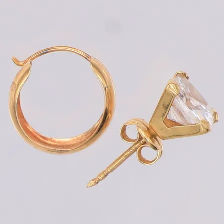 2 Udda örhängen 6/10mm, 18K Vikt: 0,9 g