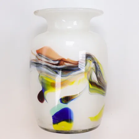 Vas i glas, höjd 17cm, Ø10mm, 80 tal, osignerad