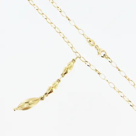 Collier längd 44,5cm, bredd 2,5mm, hängets längd 55mm, 18K Vikt: 5 g