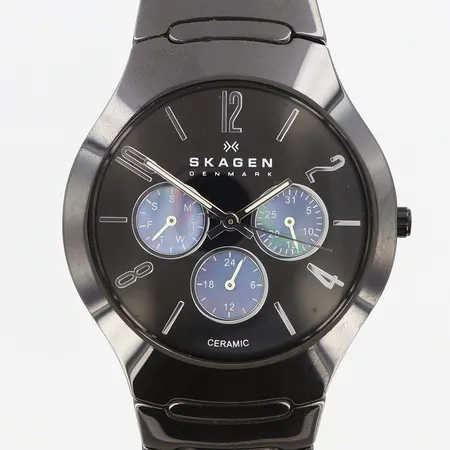 Herrur Skagen Denmark Cheramic, Ø38mm, quartz, innermått:17cm, bredd:18mm, referens-nr:817XSBC1, Rist-nr: 455F15376