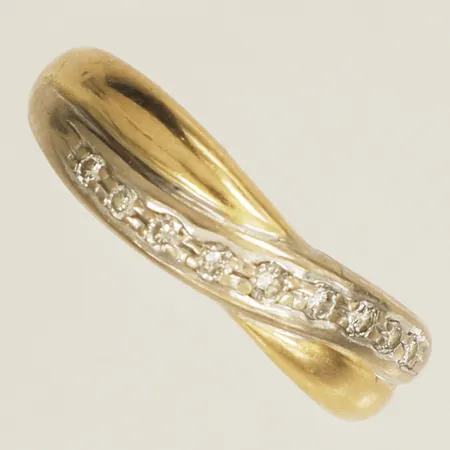 Ring med diamanter totalt 0,20ct enligt gravyr stl:19 bredd 3,2mm GFAB 18K Vikt: 3,7 g