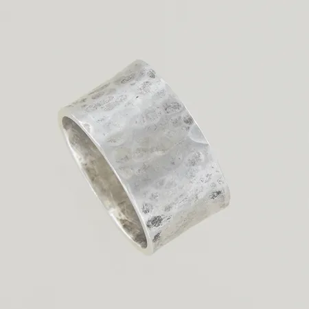 Ring stl 16½ bredd 10 mm,silver 925/1000   Vikt: 5,4 g