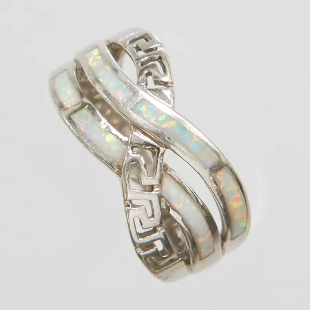 Ring med opaler stl:17¾, bredd 2-11mm, silver 925/1000 Vikt: 4,5 g
