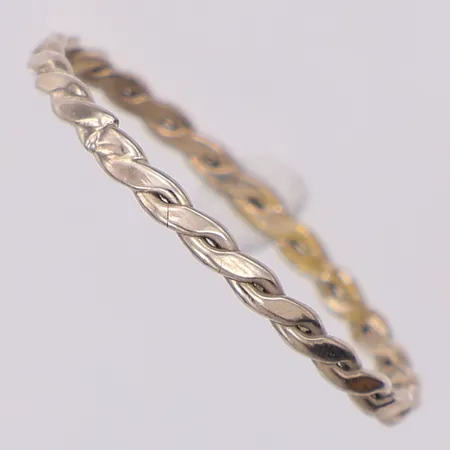 Ring tvinnad stl:18½, saknar stämplar, 830/1000 silver Vikt: 0,5 g