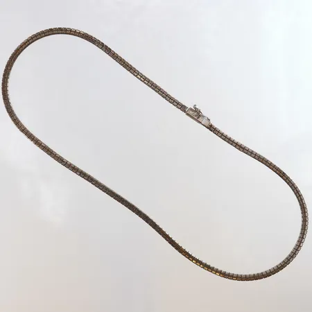 Collier halvstelt längd 40cm bredd 3,2mm ojämn Silver 835/1000. Vikt: 13,9 g