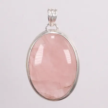 Hänge med rosenkvarts längd 5,3cm bredd 3,1cm silver 925/1000 Vikt: 18,6 g