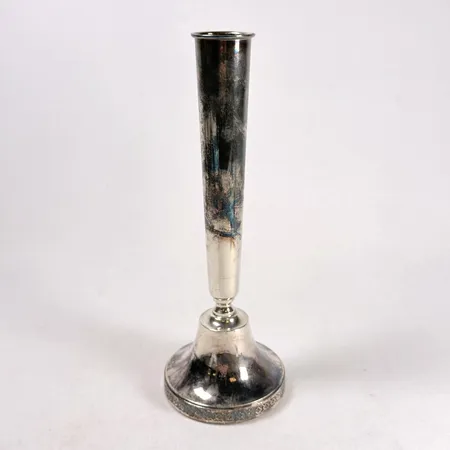 Vas Ceson Göteborg höjd 18,5cm fylld botten silver 830/1000 sned bruttovikt 157,3g Vikt: 157,3 g