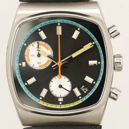 Herrur Brew Watches Metric Retro dial Hybrid Chrono Ø36mm serienr: RTR023 svart läderarmband, extra stålarmband, manual, putsduk, box samt ytterkartong,