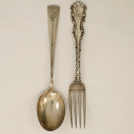 En sked en gaffel gravyr silver Vikt: 79,3 g